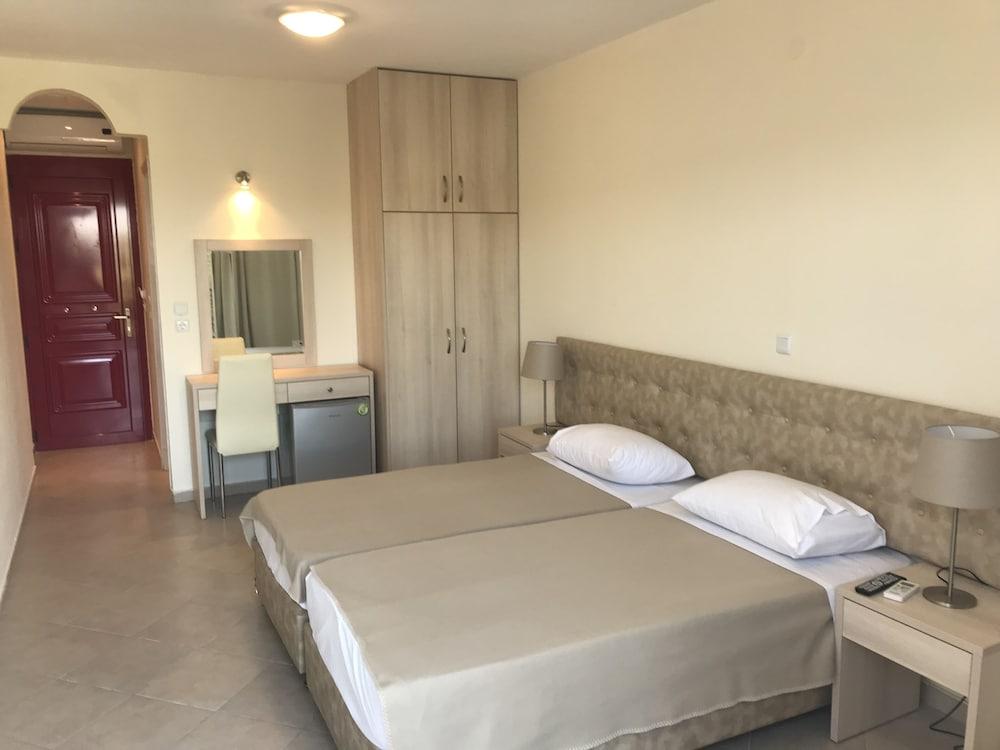 סבורונטה Ai Helis Resort מראה חיצוני תמונה