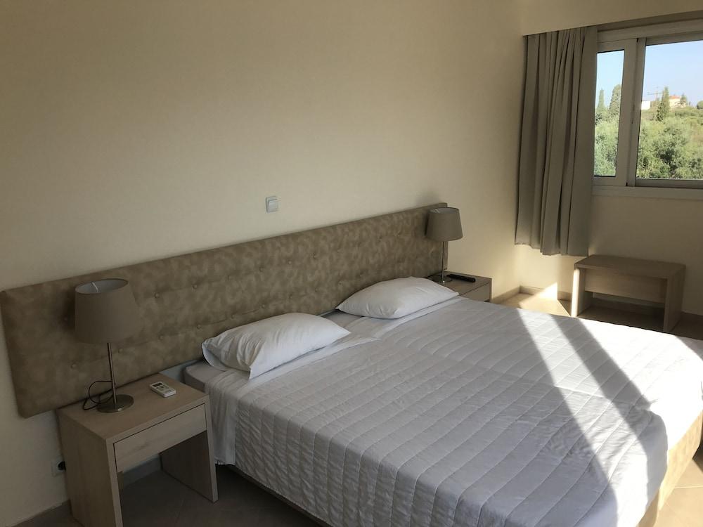סבורונטה Ai Helis Resort מראה חיצוני תמונה