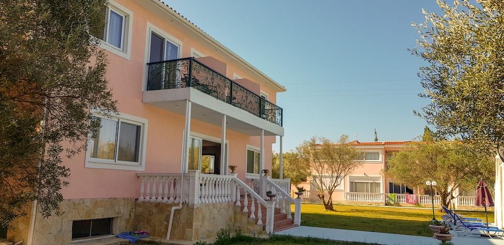 סבורונטה Ai Helis Resort מראה חיצוני תמונה