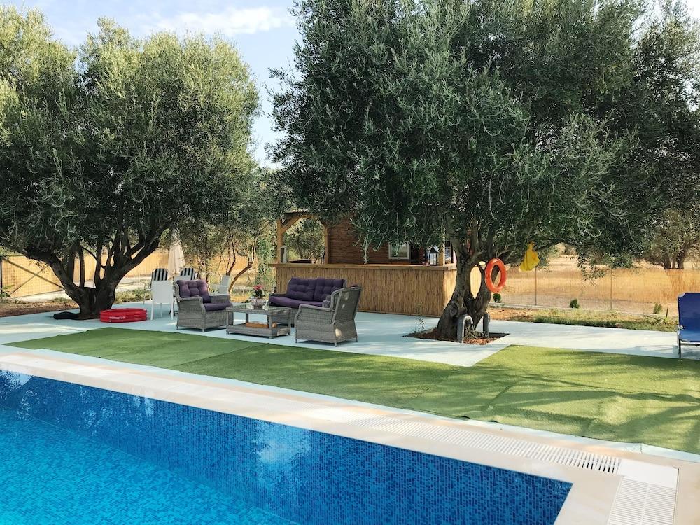 סבורונטה Ai Helis Resort מראה חיצוני תמונה