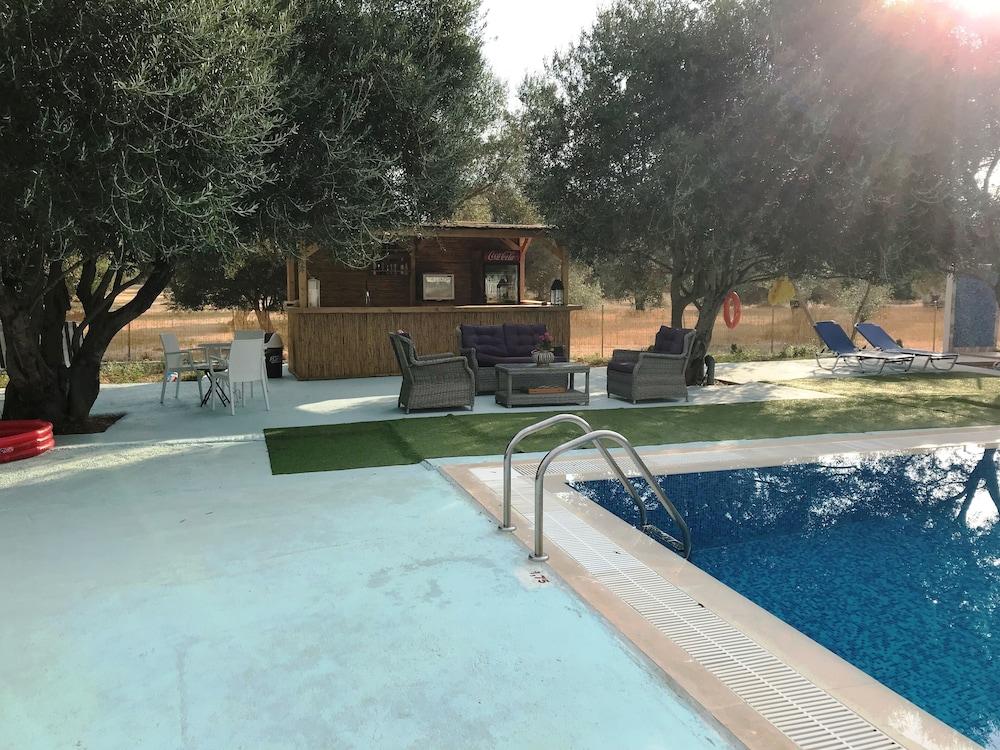 סבורונטה Ai Helis Resort מראה חיצוני תמונה