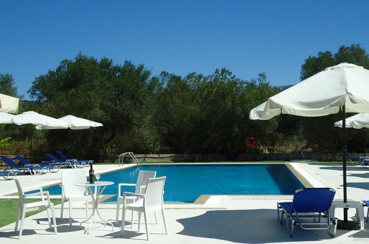 סבורונטה Ai Helis Resort מראה חיצוני תמונה
