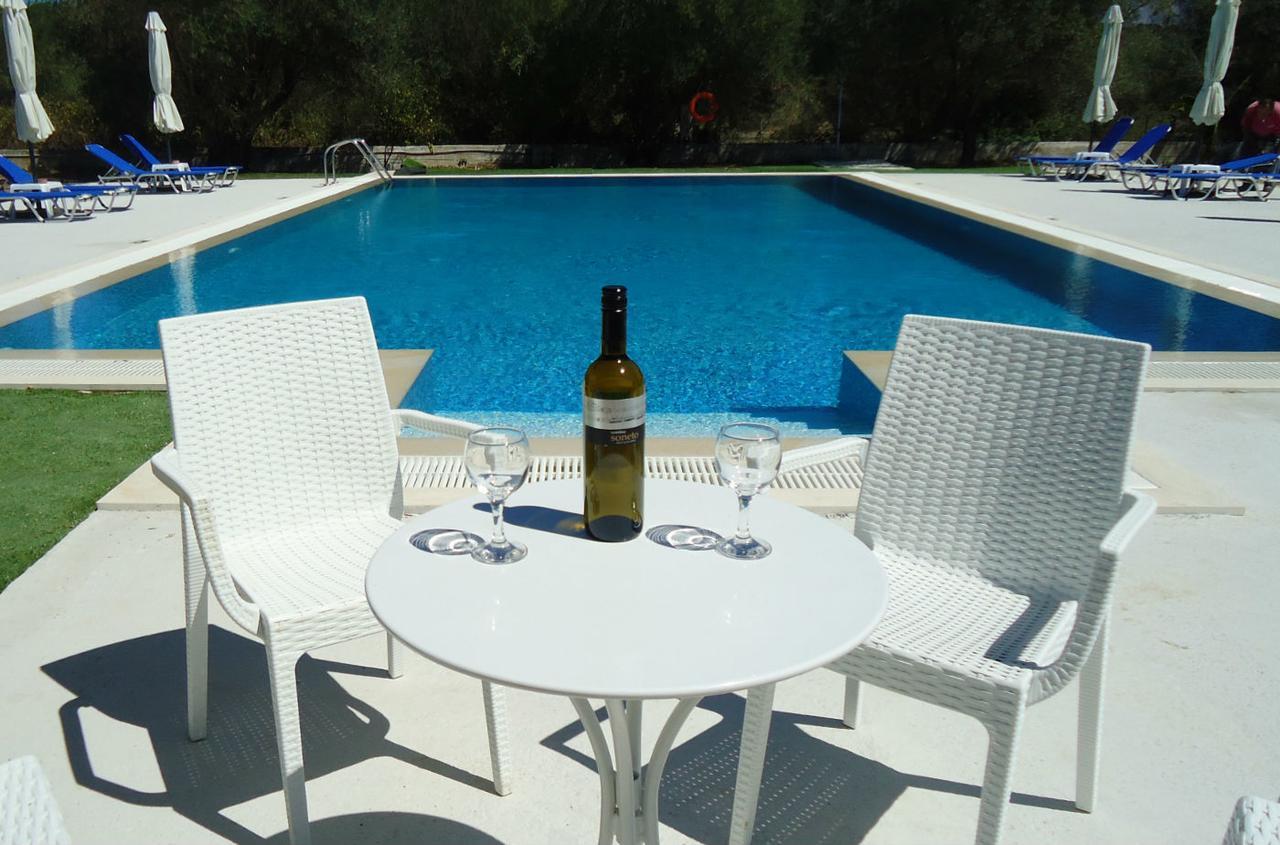 סבורונטה Ai Helis Resort מראה חיצוני תמונה